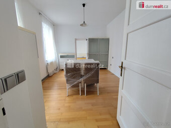 Pronájem bytu 3 + 1, 60 m2, zvýšené přízemí, sklep - 4