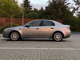 Alfa Romeo 159 - 4