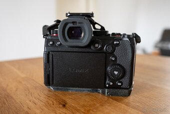 PANASONIC Lumix S5II - 4