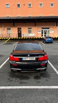 BMW 750Li - 4