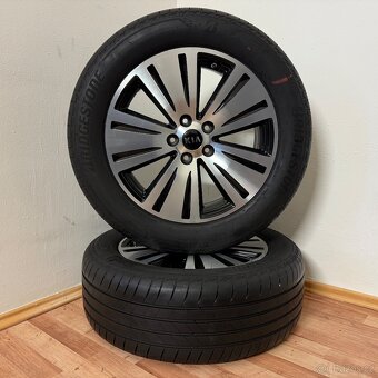 KIA SPORTAGE 5x114,3 R18 ET45+NOVÉ LETNÍ 235/55R18 - 4