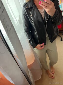 GUESS DÁMSKÝ KŘIVÁK BUNDA VEL.M - 4