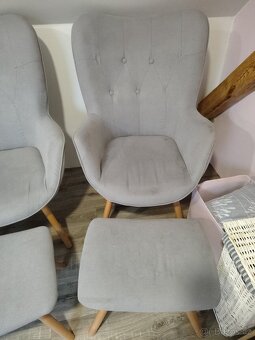 2 křesílka s podnožkami - 4