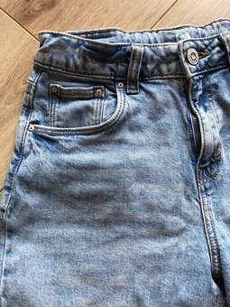 Kraťasy, velikost 152 - 4