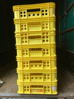 Přepravka plastová děrovaná pekařská nízká 80 kč - 4