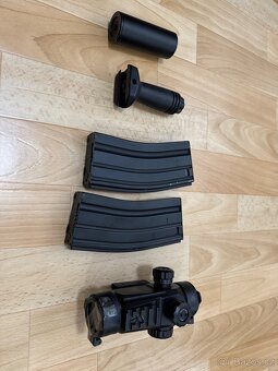 M16A4 airsoft + vybavení - 4