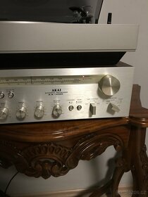 Akai . - 4