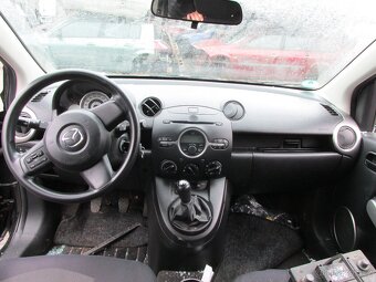 Mazda 2 1,3i 16V - 4