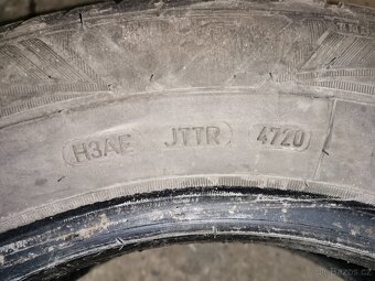 4x pneu 195/65 R15 celoroční 5-6mm zimní - 4