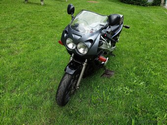 Yamaha FZR 600 - 4