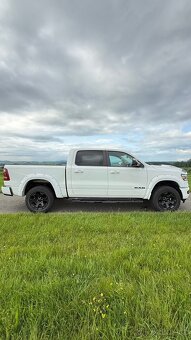 Dodge RAM 1500 - 4