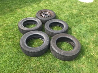 Prodám pneu 185/65 R14 - 4