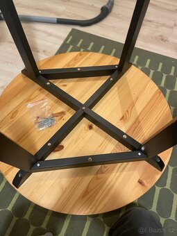 Jídelní stůl kulatý IKEA Gamlared - 4