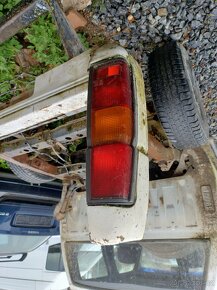 Nissan Navara 2,5D 59kW 1996 4x4 JEZDI, DILY nebo cely - 4