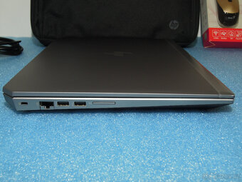 HP ZBook 15 G6 IPS 6.Jádro Intel i7 1TB Quadro RTX3000 32GB - 4
