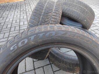 Zimni pneu Pirelli Sottozro 245/45/18 - 4