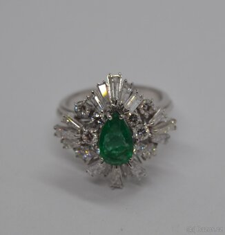 Zlatý prsten se Smaragdem 2.01 ct osázený 26 brilianty - 4