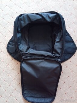 Magnetický batoh na nádrž motorky - 4