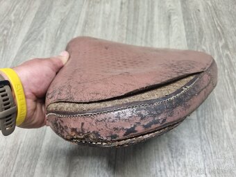 Jawa Pérák - sedlo nízké - 4