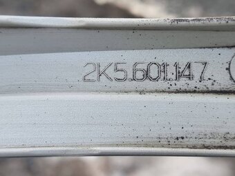 Originální sada 16“ poklic VW - 4