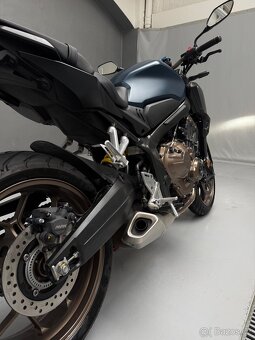 Honda CB650R - 4