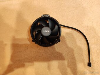 Chladiče CPU AMD Wraith Stealth & Intel E97379-002/001 - 4