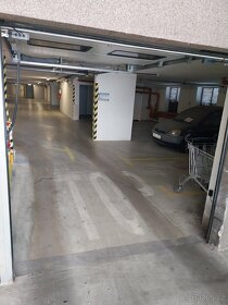 Pronájem garážového stání 12,5m² - 4