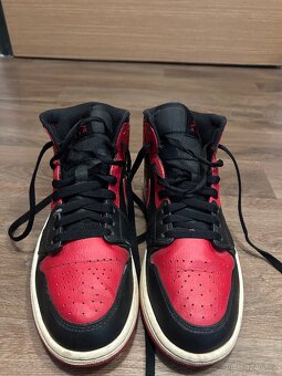 AIR JORDAN 1 - 4