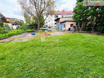 Prodej tří garáží a stavebního pozemku o výměře 857 m² v Uhe - 4