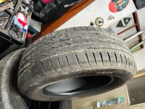 Prodám 4x pneu nexen 215/65 r15 96h - 4