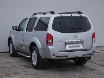 Nissan Pathfinder 2.5dCi , 128 kW nafta, 2005 - 4