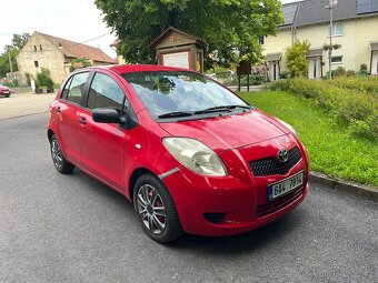 Toyota Yaris 1.3 VVT-i - 4