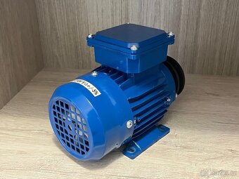 Třífázový elektromotor (Vybo 3-Phase asynchronous motor) - 4