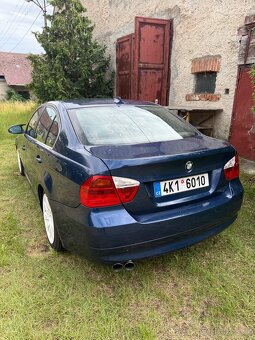 BMW E90 325i - 4