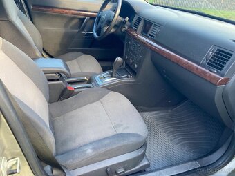 Opel Vectra 2.2 - 4
