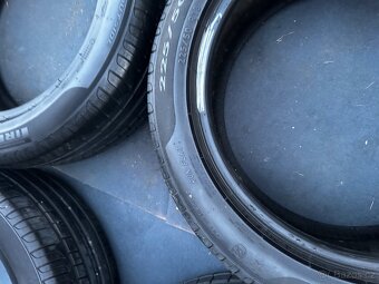 Pirelli Cinturato P7 Runflat 225/50 R18 95W - 4