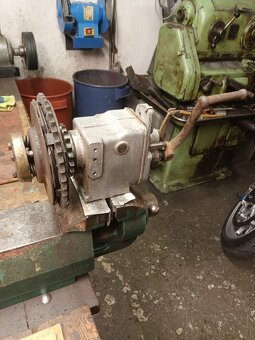 Jawa Speciál 250 převodovka - 4