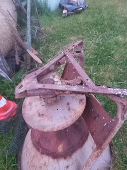 Rozmetadlo prumyslovych hnojiv - 4