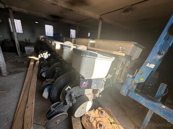 Secí stroj na kukuřici KINZE 3000 - 4