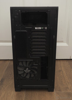 PC bedna Corsair Carbide 600q - 4