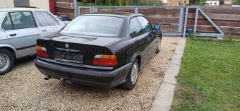 BMW E36 318is coupe - 4