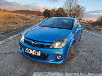 Opel Astra H OPC - 4