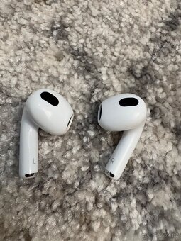 Apple AirPods 2022 - 4