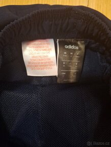 Prodám tepláky Adidas vel. 140, cca 9-10 - 4