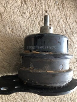 uložení motoru Škoda/VW/ audi - 4