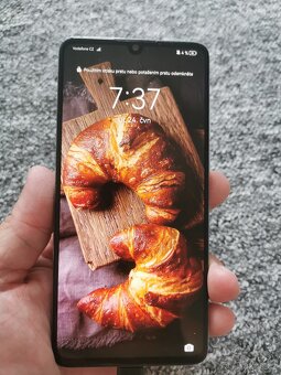 Prodám Huawei p30 - 128gb - 4