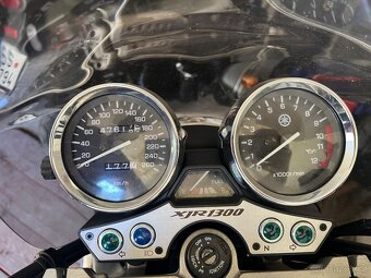 Yamaha XJR 1300 - 4
