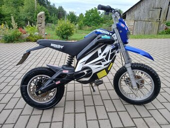 Hecht 59750 AKU motocykl - 4
