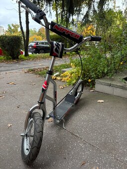 Koloběžka 12" Nipper – ocelový rám, nafukovací kola - 4