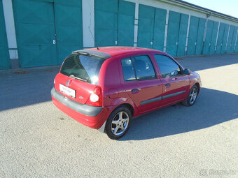 Renault Clio 1.4i - 4